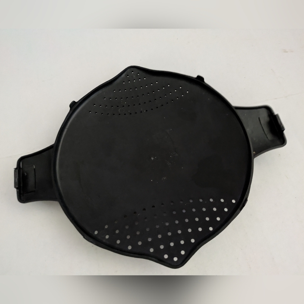 Pampered chef microwave steamer Lid Only - Picture 2 of 3